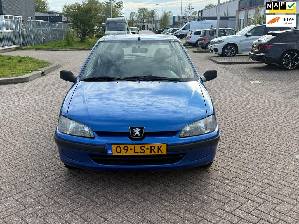 Peugeot 106 1.1 XT 1 EERSTE EIGENAAR, Auto's, Peugeot, Bedrijf, Te koop, Centrale vergrendeling, Elektrische ramen, Radio, Startonderbreker