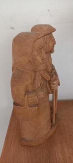 Heel mooi houten beeld houtsnijwerk 39 cm hoog oud stelletje, Ophalen of Verzenden