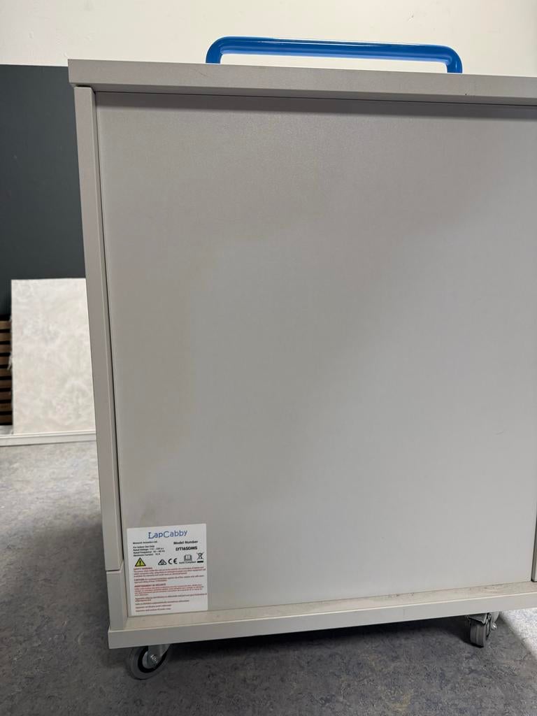 LapCabby LYT16SDMS Laptop/Tablet Oplaadkar - 2 Stuks, Ophalen of Verzenden, Zo goed als nieuw