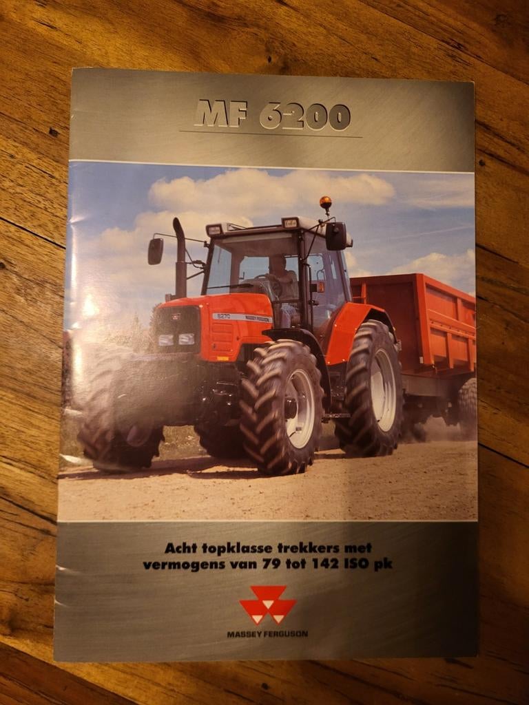 tractor folder Massey Ferguson 6200, Boeken, Ophalen of Verzenden, Zo goed als nieuw