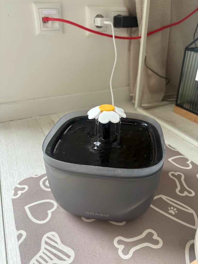 Waterfontein Kat brasq, Dieren en Toebehoren, Katten-accessoires, Ophalen of Verzenden, Gebruikt