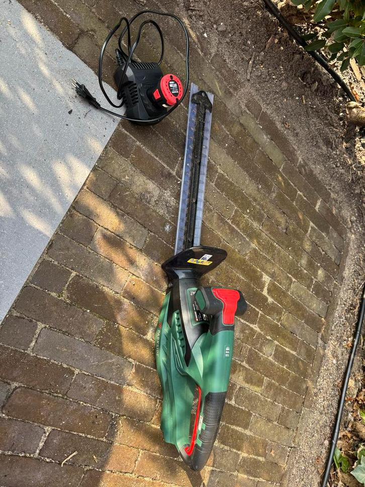 Parkside Heggenschaar met Accu en Oplader, Tuin en Terras, Heggenscharen, Gebruikt, Elektrisch, Ophalen