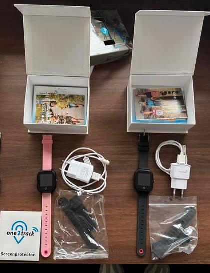 One2track horloges 2x, Ophalen of Verzenden, Gebruikt, Zwart, Jongen of Meisje