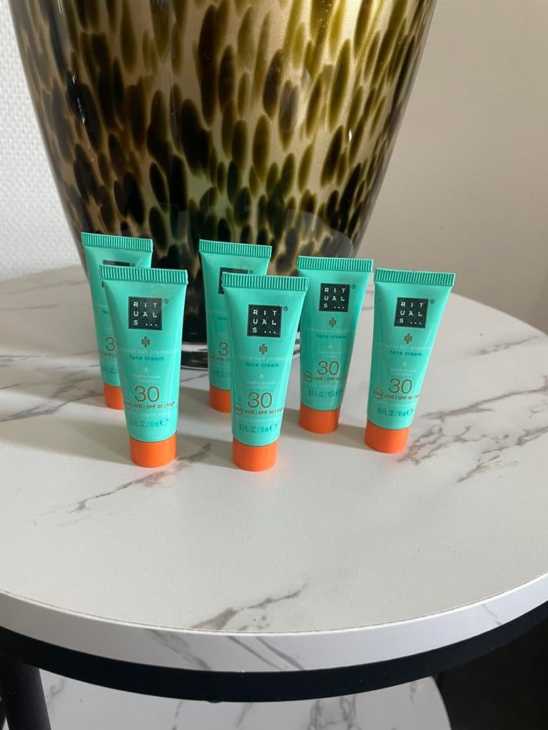 Nieuw rituals karma sun face cream spf 30 6 stuks 10 ml, Ophalen of Verzenden, Nieuw, Zonnebrand of After Sun