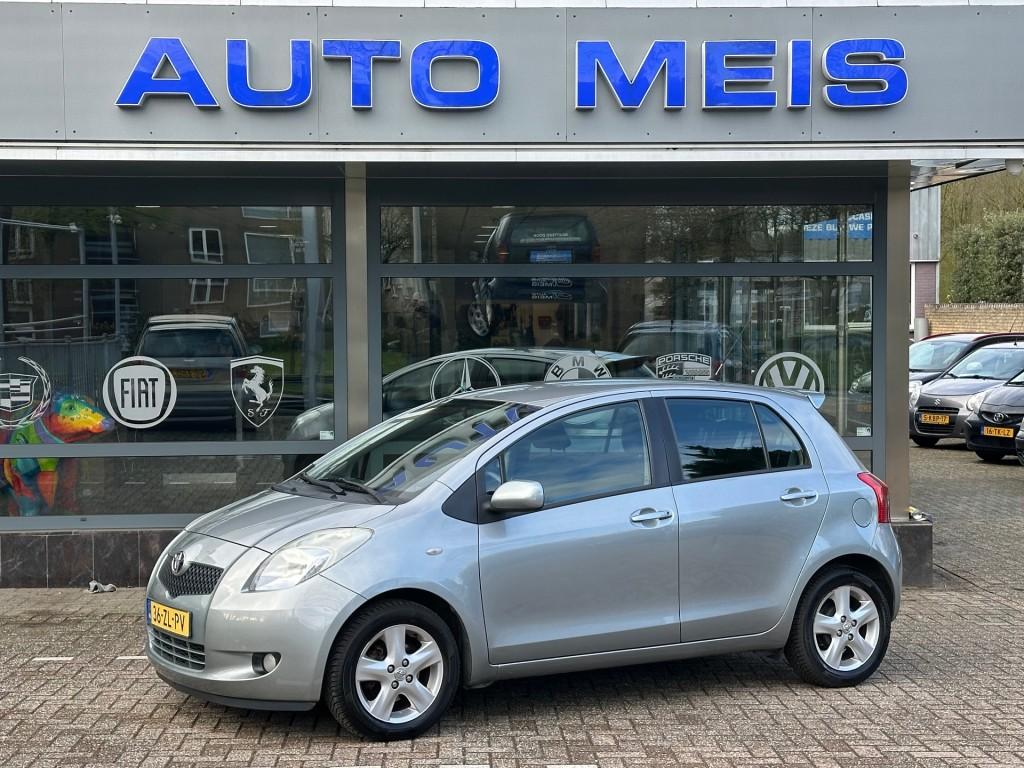 Toyota YARIS 1.3 VVTI Luna Airco Trekhaak, Auto's, 4 cilinders, 995 kg, 547 kg, Bedrijf