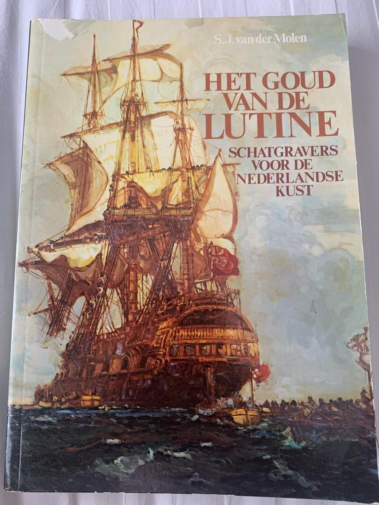 Het Goud van de Lutine - S.J. van der Molen, Boeken, Ophalen of Verzenden, Gelezen, Nederland