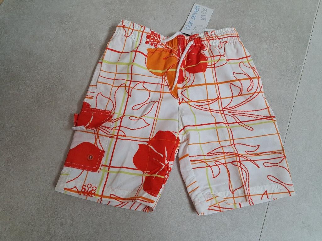 Nieuw! Bloemen zwembroek wit rood Blue Seven maat 98, Kinderen en Baby's, Kinderkleding | Maat 98, Blue seven, Ophalen of Verzenden