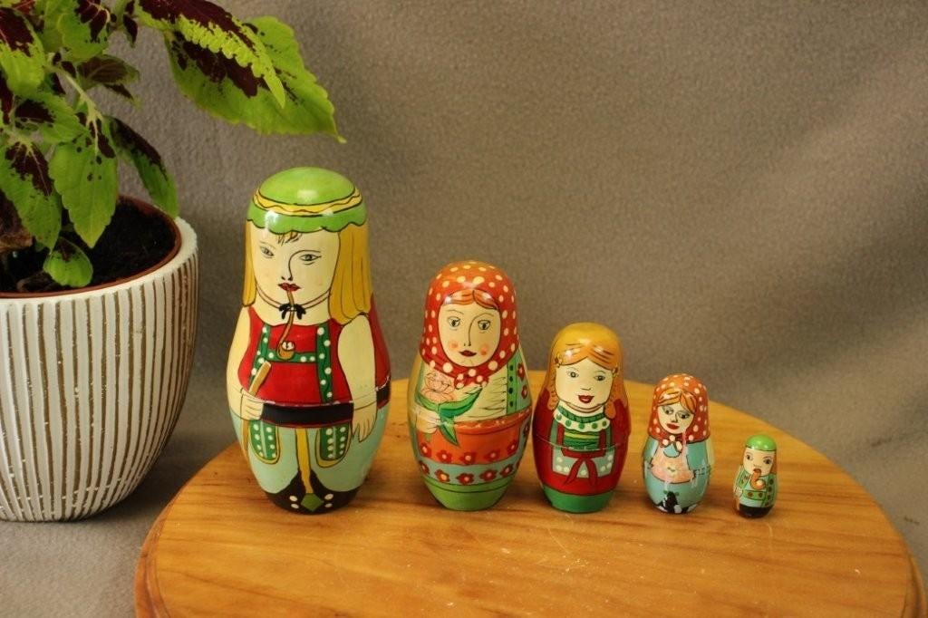 Matroesjka popjes 'Hollandse familie', Ophalen of Verzenden, Gebruikt
