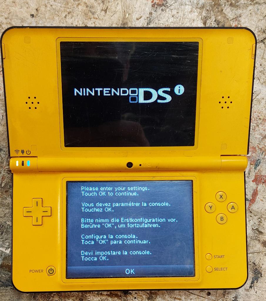 2x Nintendo DSi xl, Spelcomputers en Games, Spelcomputers | Nintendo DS, Ophalen of Verzenden, Gebruikt, Dsi XL