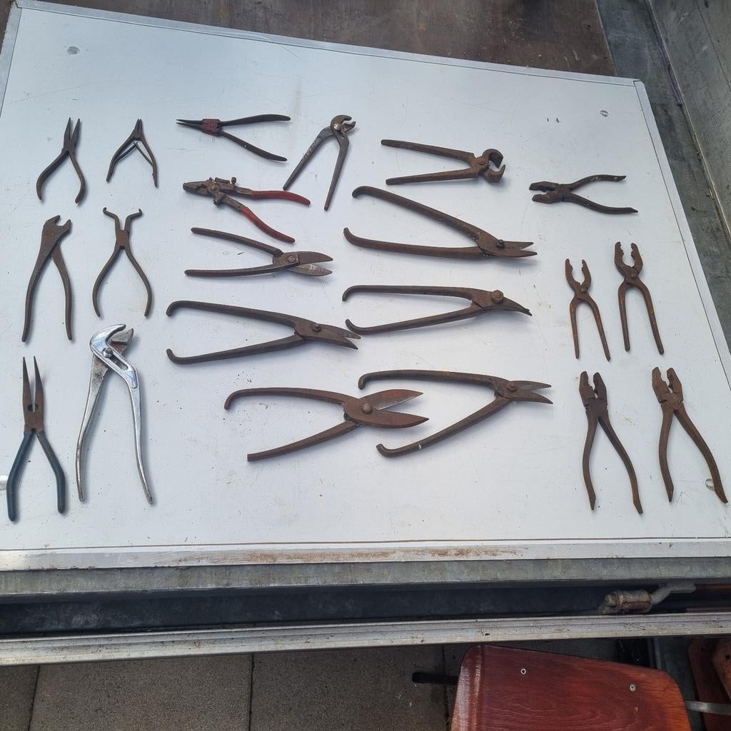 Partij diverse tangen oa voor auto, kniptang waterpomptang, Auto diversen, Autogereedschap, Ophalen