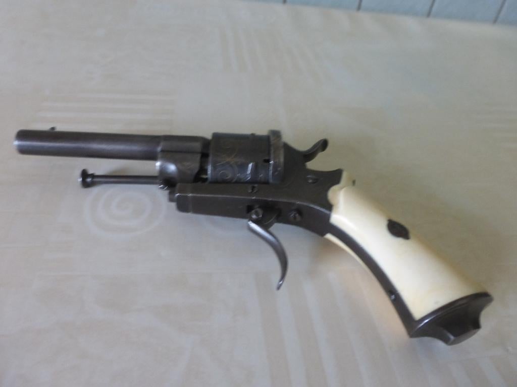 antieke revolver pen vuur, Antiek en Kunst, Antiek | Overige Antiek, Ophalen of Verzenden