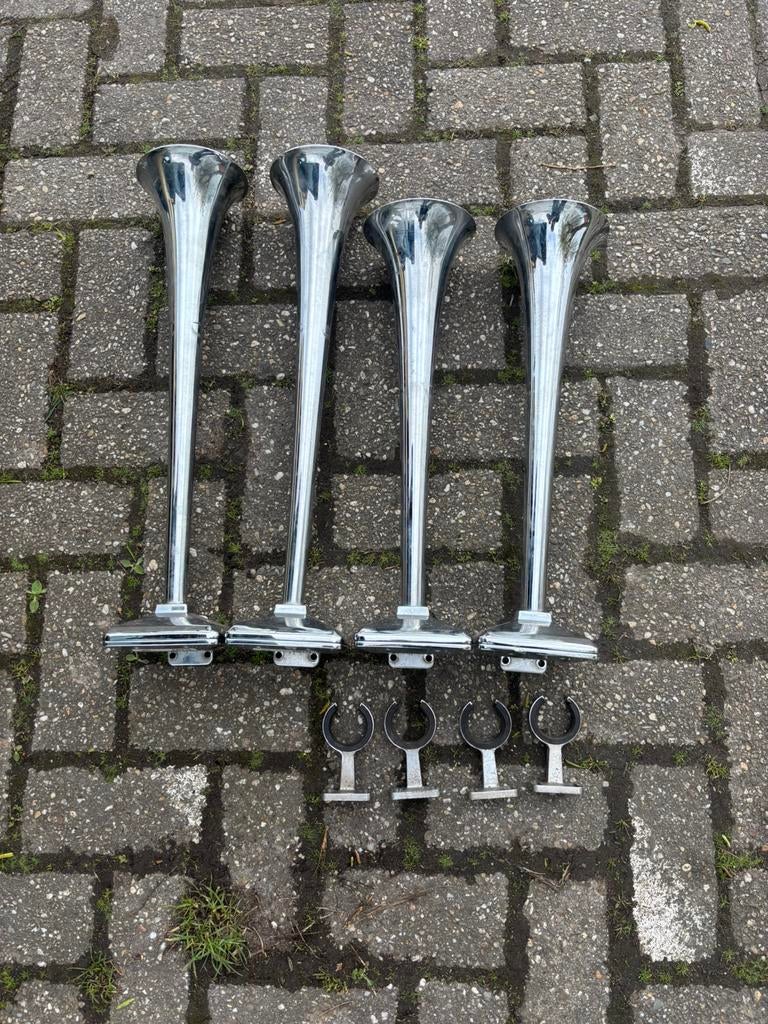 Vrachtwagenhoorns 4 stuks, Ophalen, Gebruikt