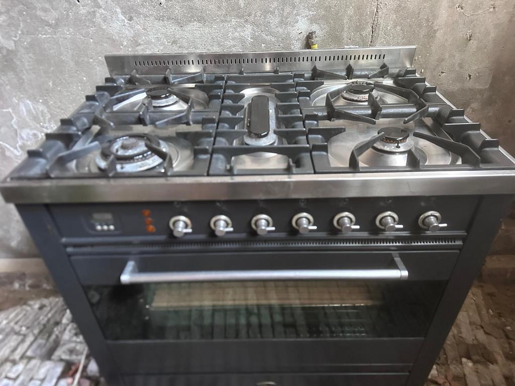 Boretti fornuis vijf pitten, Witgoed en Apparatuur, Ophalen, 60 cm of meer, Zo goed als nieuw, Gas