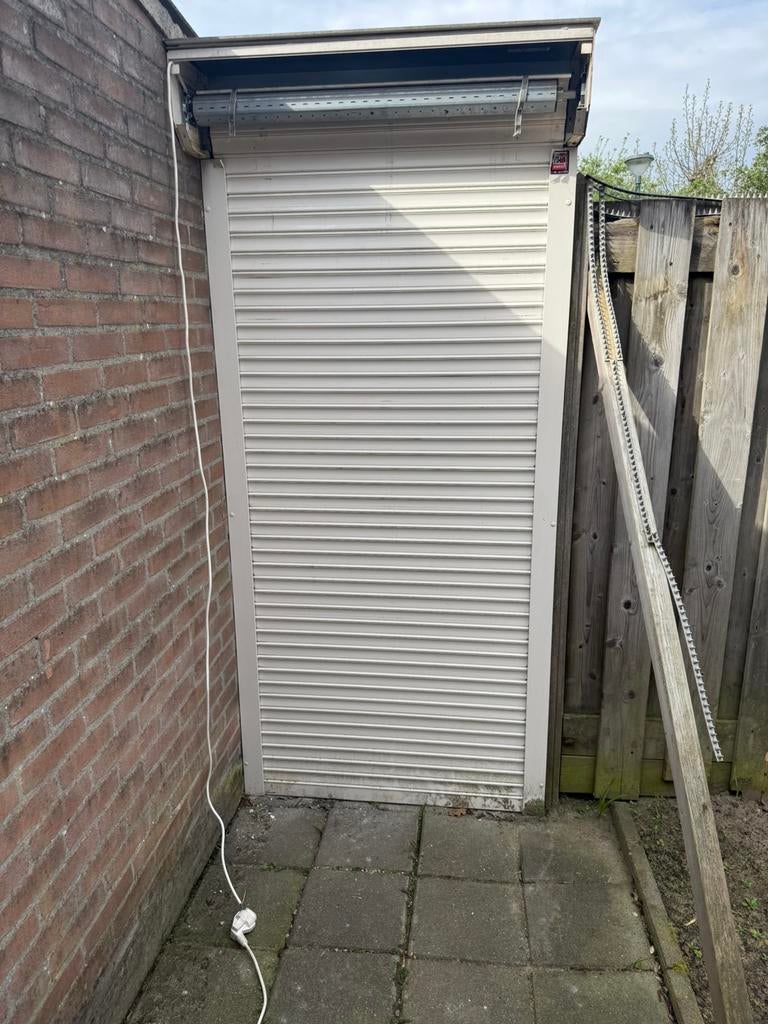 Rolluik, Ophalen, Zo goed als nieuw, Wit, 200 cm of meer