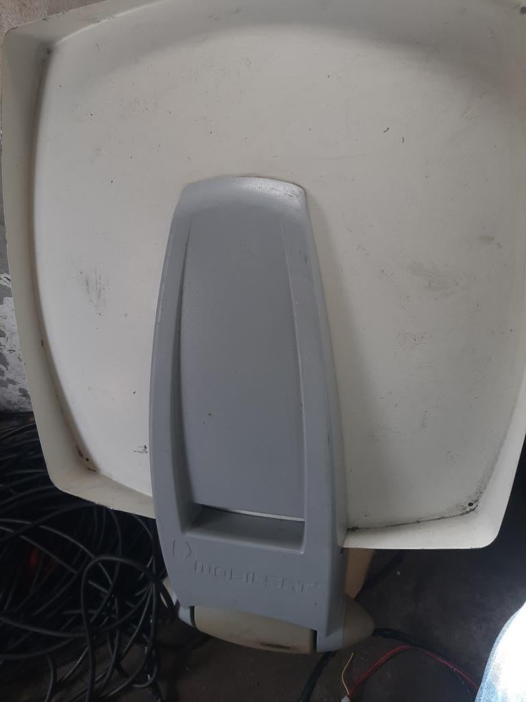 Schoteletene voor op een camper, Ophalen