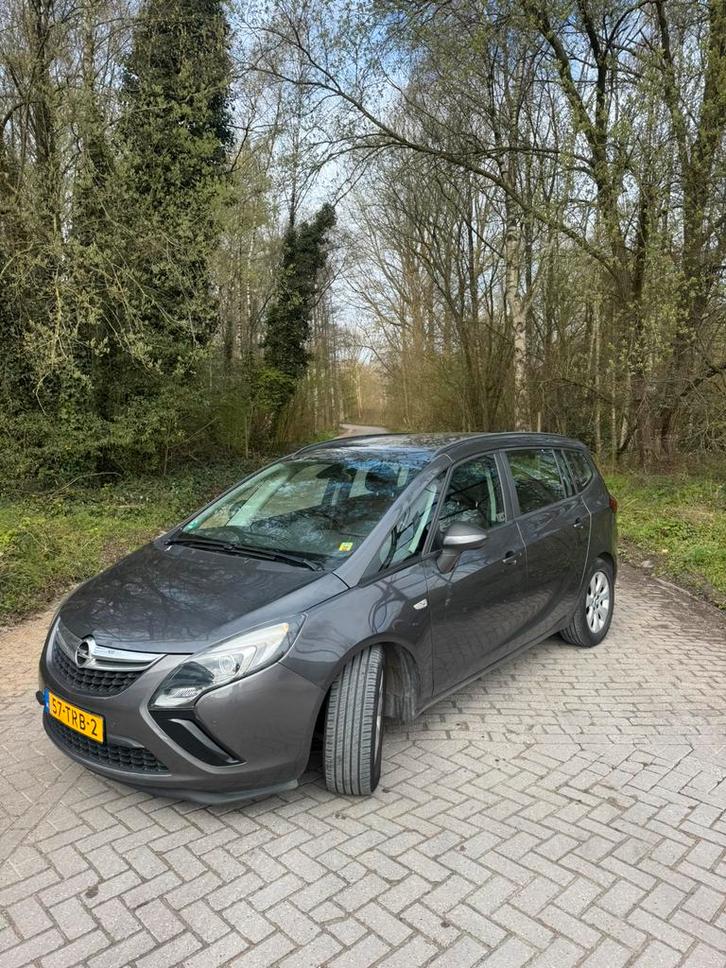 Opel Zafira Tourer 1.4 T 88KW 2012 Grijs 7 Persoons, Auto's, Opel, Particulier, Zafira, ABS, Airbags, Airconditioning, Alarm, Boordcomputer
