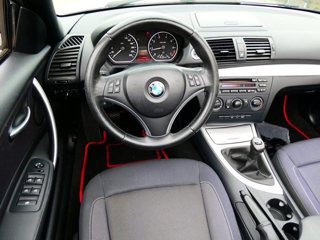 BMW 1-serie Cabrio 118i Executive 143pk 6-bak Airco PDC Geen, 1-Serie, Cabriolet, 4 stoelen, Wit