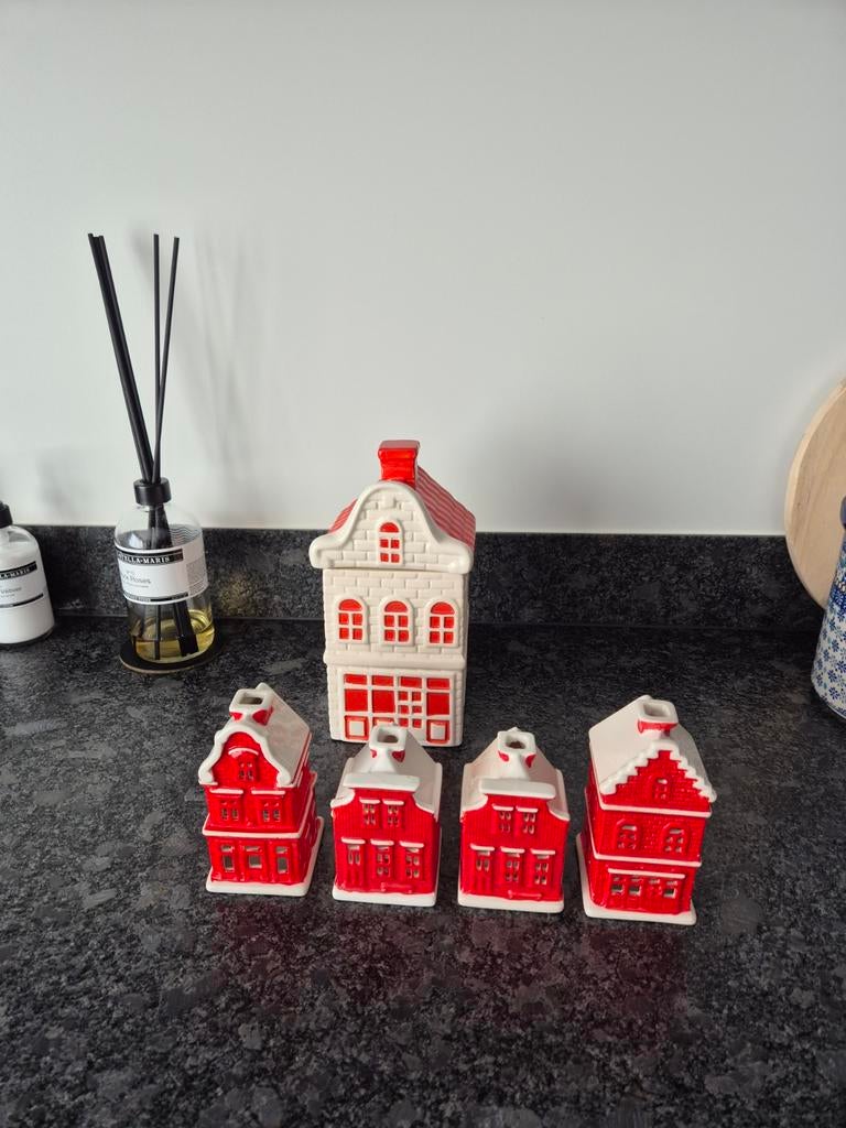 Postcodeloterij huisjes 4 stuks, Ophalen of Verzenden, Overige materialen, Minder dan 25 cm