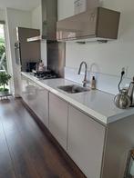 Complete keuken plus eet-eiland (met 6 lades) en app., Ophalen, Gebruikt, Wit, Graniet of Steen