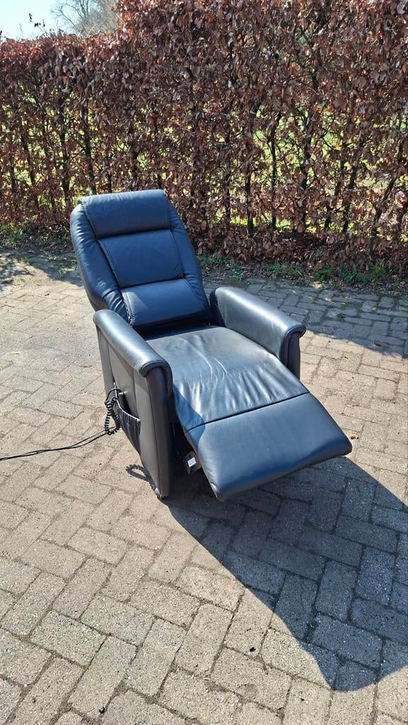 Sta op stoel, Ophalen