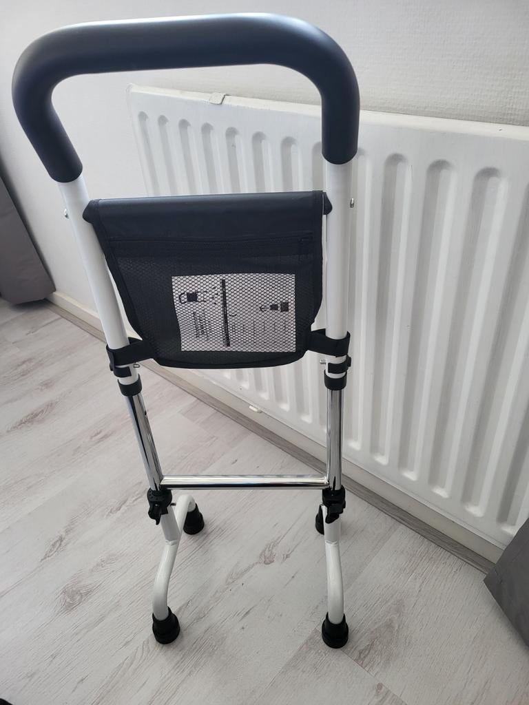 Sta op hulp voor senioren, Ophalen