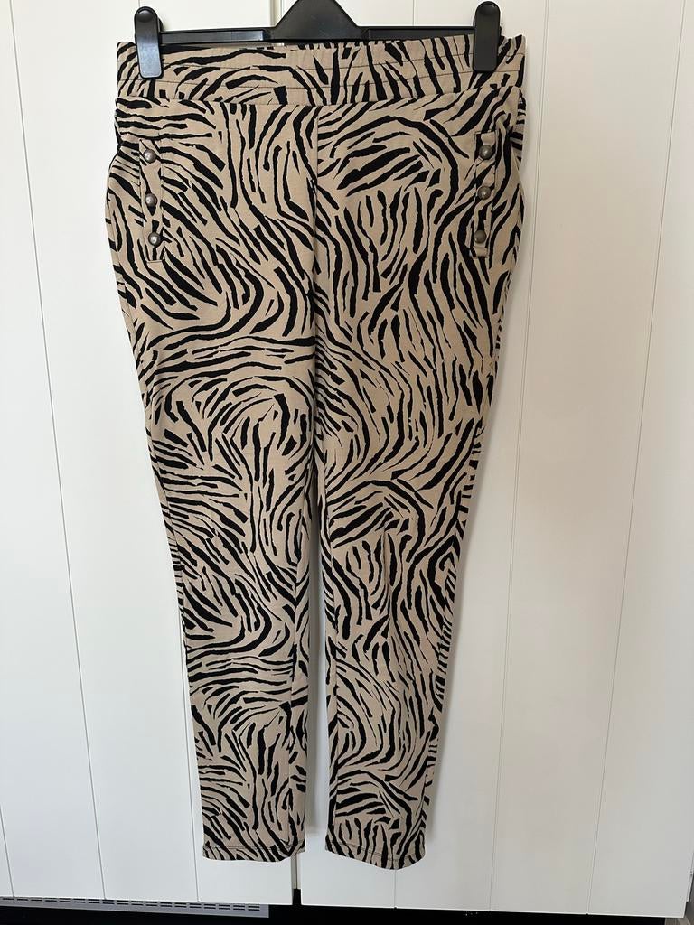 Anna Zebra Print Broek Maat L, Kleding | Dames, Broeken en Pantalons, Beige, Maat 42/44 (L), Ophalen of Verzenden, Lang
