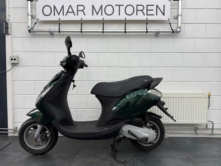 🚀Piaggio zip 50cc 2 takt🚀, Fietsen en Brommers, Scooters | Overige merken, Zo goed als nieuw, Benzine, Ophalen of Verzenden