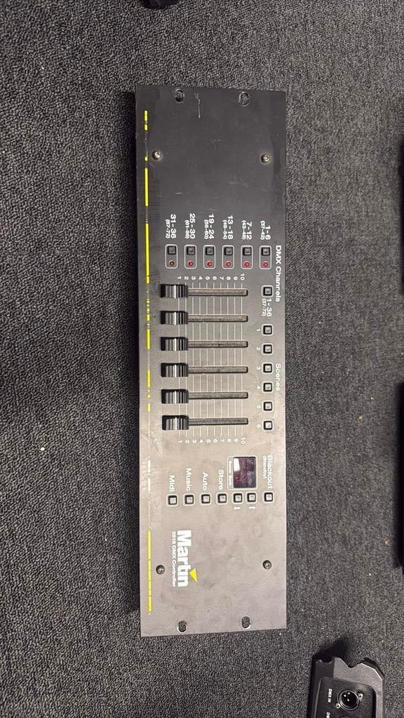 Martin DMX controller, Muziek en Instrumenten, Licht en Laser, Ophalen, Martin, Martin, Martin