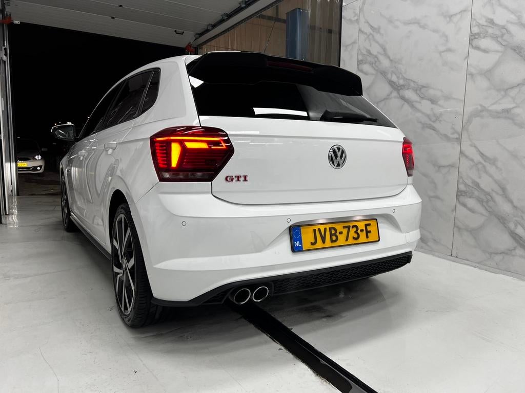 Volkswagen Polo 2.0 TSI 200pk 6-DSG 2019  dealer onderhouden, Stof, Zwart, 4 cilinders, 1984 cc