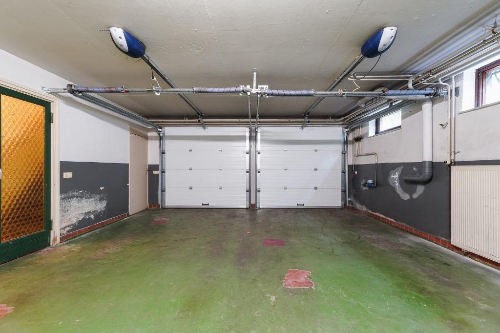 2 x Garage deuren (ook apart te koop), Ophalen, Kunststof, 120 cm of meer, Garagedeur