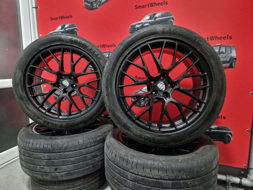 20 inch ORIGINEEL PORSCHE MACAN GTS SPYDER VELGEN EN BANDEN