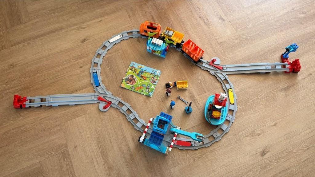 Duplo Goederentrein 10875, Kinderen en Baby's, Speelgoed | Duplo en Lego, Ophalen of Verzenden, Duplo, Complete set, City