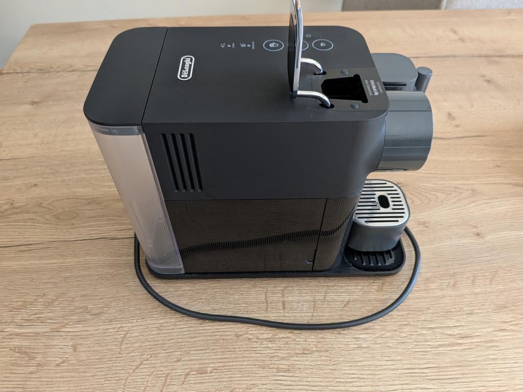 Delonghi Lattissima One Nespresso machine, Witgoed en Apparatuur, Koffiezetapparaten, Ophalen