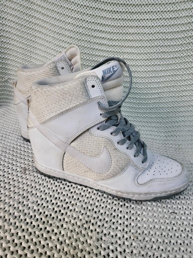 Nike maat 41 wit sneaker laarsjes  hoog model merk schoenen, Kleding | Dames, Schoenen, Ophalen of Verzenden, Zo goed als nieuw