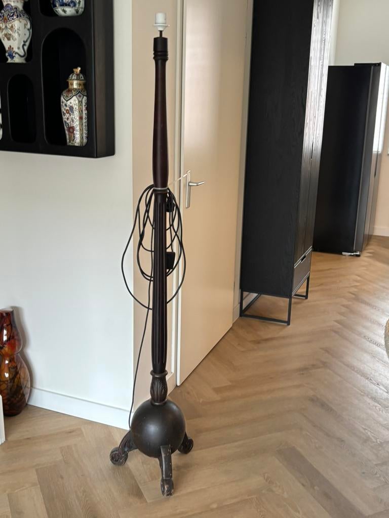 Grote antieke houten vloerlamp, Ophalen, Zo goed als nieuw, 150 tot 200 cm