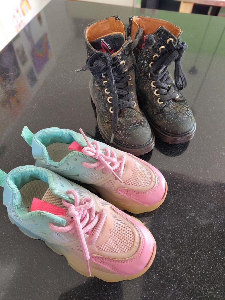 2 paar kinderschoenen: Develab laarsjes (28) & sneakers (29), Ophalen, Gebruikt, Laarzen, Develab