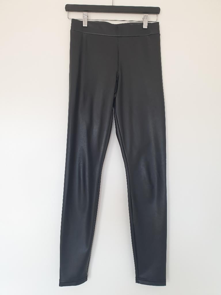 Vero Moda VMGAYA Faux Leather Legging maat S, Kleding | Dames, Legging, Maat 36/38 (S), Vero Moda, Zwart