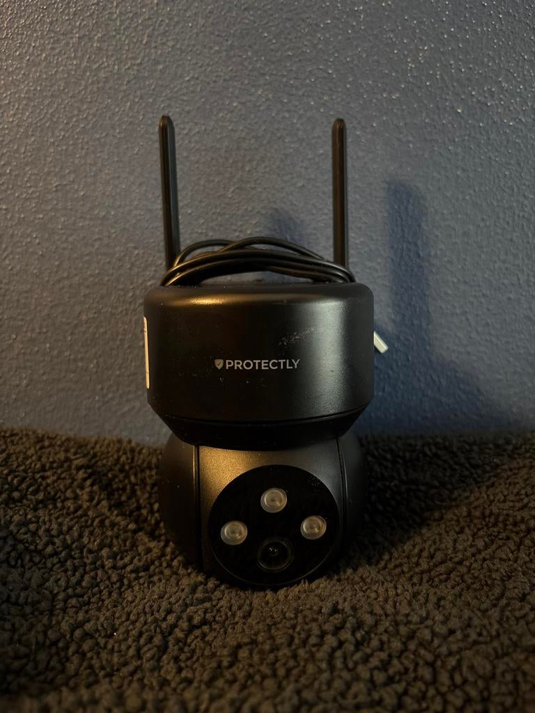 Protectly Beveiligingscamera - Zo goed als nieuw, Ophalen, Zo goed als nieuw, Binnencamera