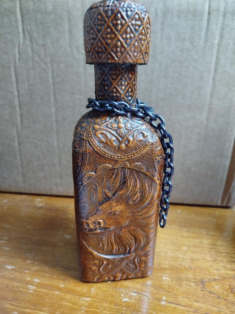 Leren drankfles, Huis en Inrichting, Woonaccessoires | Overige, Ophalen of Verzenden, Gebruikt, Bruin, Overige materialen