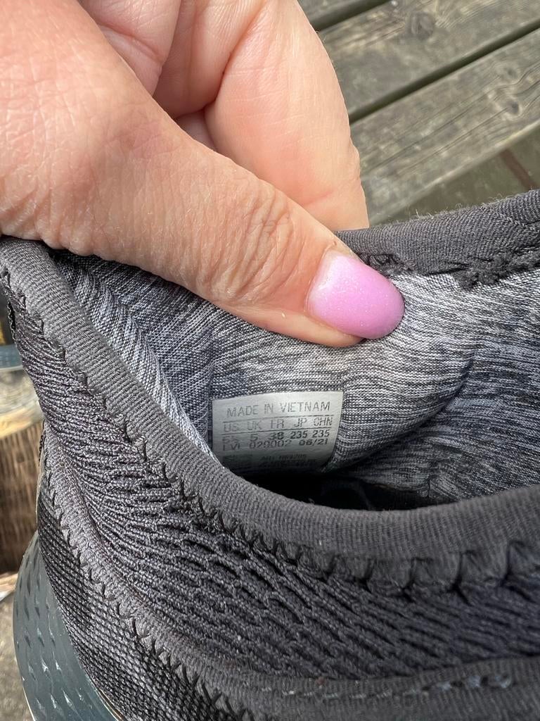 Adidas Padel / Tennis Schoenen Maat 38 Zwart/Goud, Ophalen of Verzenden, Gedragen, Zwart, Sportschoenen