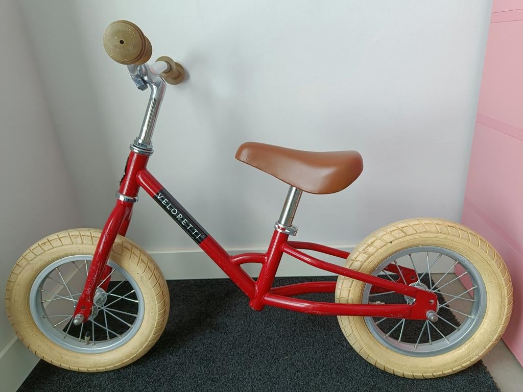 Veloretti loopfiets rood, Ophalen, Zo goed als nieuw, Loopfiets