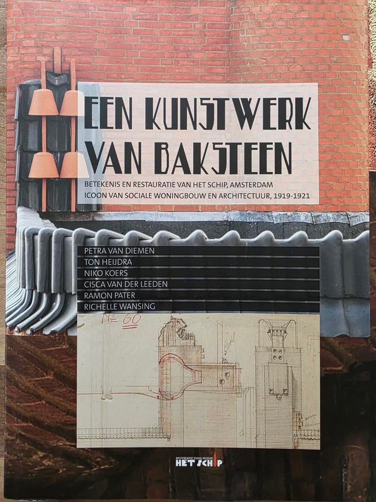 'Een kunstwerk van baksteen', Boeken, Ophalen, Zo goed als nieuw, Architectuur algemeen, Petra van Diemen e.a.