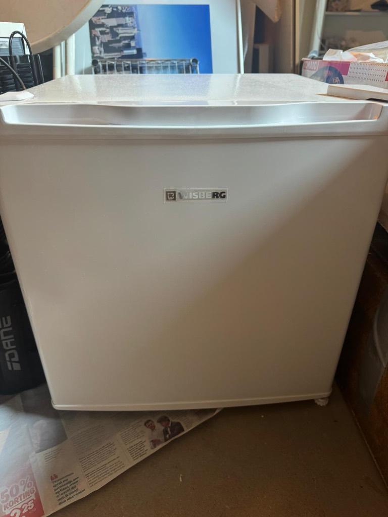 vrieskist mini, Witgoed en Apparatuur, Vriezers en Diepvrieskisten, Ophalen, Vrieskist, Minder dan 85 cm, Minder dan 60 cm