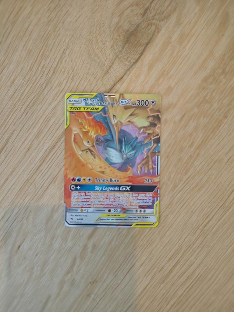 Moltres & Zapdos & Articuno GX Pokemon Kaart, Hobby en Vrije tijd, Verzamelkaartspellen | Pokémon, Ophalen of Verzenden, Zo goed als nieuw