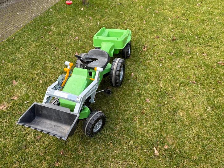 Groene traptractor met voorlader en aanhanger, Kinderen en Baby's, Speelgoed | Buiten | Voertuigen en Loopfietsen, Gebruikt, Trapvoertuig