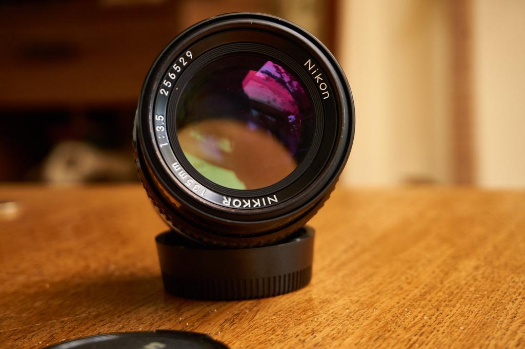 Nikon Nikkor 135mm 3.5, Ophalen, Refurbished, Telelens