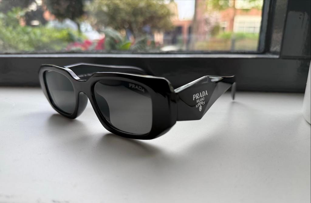 Prada zonnebril, Overige merken, Gebruikt, Zonnebril, Zwart