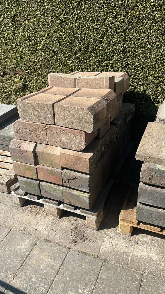 Gebruikte betonnen randen, Tuin en Terras, Ophalen, Gebruikt, Klinkers, Minder dan 5 m²