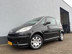 Peugeot 1007 1.4 Urban - Airco, Auto's, Voorwielaandrijving, 15 km/l, 4 cilinders, 4 stoelen