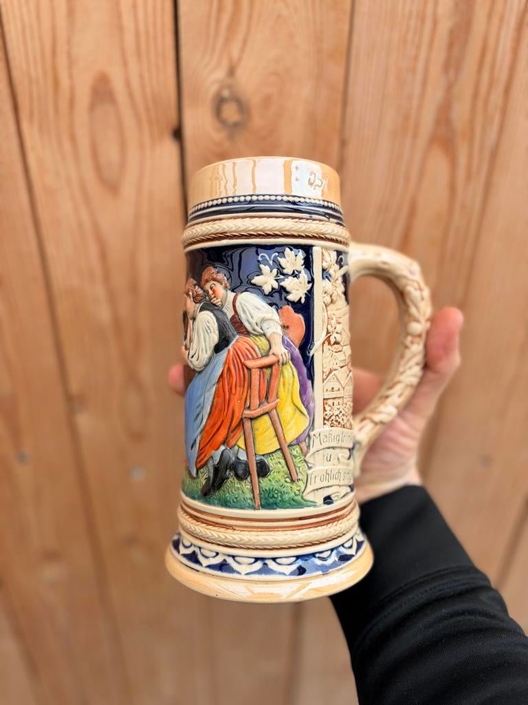 Vintage Duitse bierpul met reliëfdecoratie, Antiek en Kunst, Ophalen of Verzenden